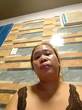 squirtshantal online show from 4, 11, 2025