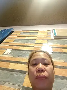 Snapshot of squirtshantal chatting on 2, 2, 2026 squirtshantal online show from 2, 2, 2026