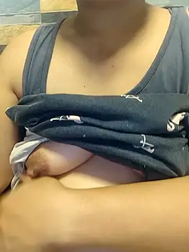 Snapshot of squirtshantal chatting on 10, 2, 2026 squirtshantal online show from 10, 2, 2026