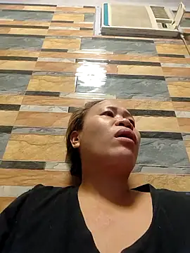 Snapshot of squirtshantal chatting on 27, 2, 2026 squirtshantal online show from 27, 2, 2026