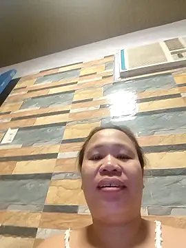 Snapshot of squirtshantal chatting on 5, 3, 2026 squirtshantal online show from 5, 3, 2026