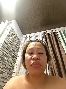 Snapshot of squirtshantal chatting on 5, 4, 2026 squirtshantal online show from 5, 4, 2026