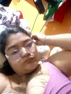 Snapshot of DarkReed chatting on 24, 2, 2026 DarkReed online show from 24, 2, 2026