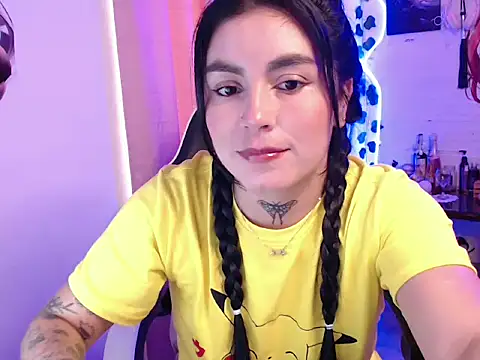 Snapshot of JanineRae chatting on 18, 3, 2026 JanineRae online show from 18, 3, 2026