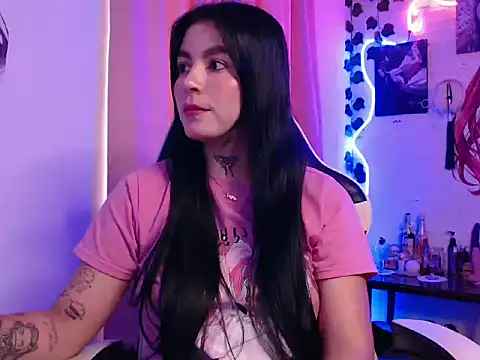 Snapshot of JanineRae chatting on 20, 3, 2026 JanineRae online show from 20, 3, 2026