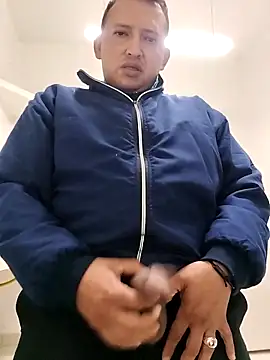 Hachi28 online show from 15, 4, 2026