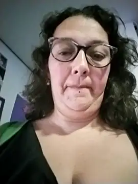  Saraqueen online show from 19, 2, 2026