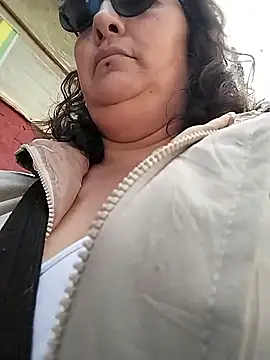  Saraqueen online show from 25, 2, 2026