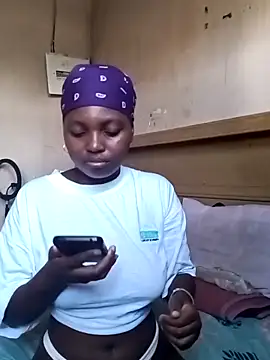 Snapshot of madgirl25 chatting on 26, 2, 2026 madgirl25 online show from 26, 2, 2026