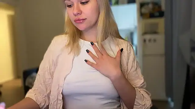 Leylia Lily online show from 9, 3, 2026