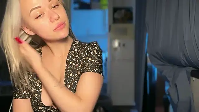 Leylia Lily online show from 11, 4, 2026