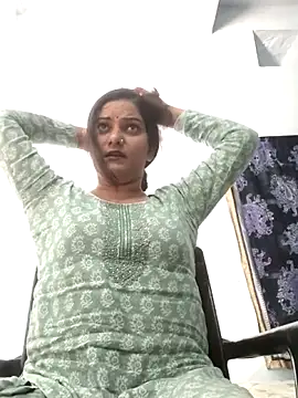 Snapshot of Anushka_Singh0 chatting on 3, 5, 2026 Anushka Singh0 online show from 3, 5, 2026