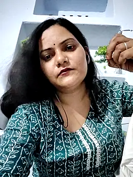 Snapshot of Anushka_Singh0 chatting on 12, 5, 2026 Anushka Singh0 online show from 12, 5, 2026