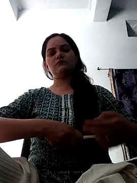 Snapshot of Anushka_Singh0 chatting on 25, 5, 2026 Anushka Singh0 online show from 25, 5, 2026