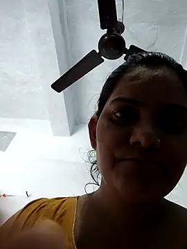 Snapshot of Anushka_Singh0 chatting on 18, 6, 2026 Anushka Singh0 online show from 18, 6, 2026