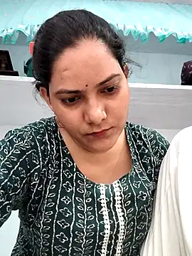 Snapshot of Anushka_Singh0 chatting on 5, 7, 2026 Anushka Singh0 online show from 5, 7, 2026