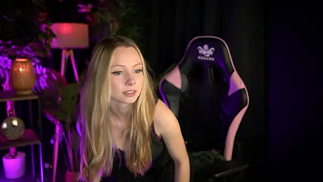 SweetDaisy me online show from 17, 3, 2026