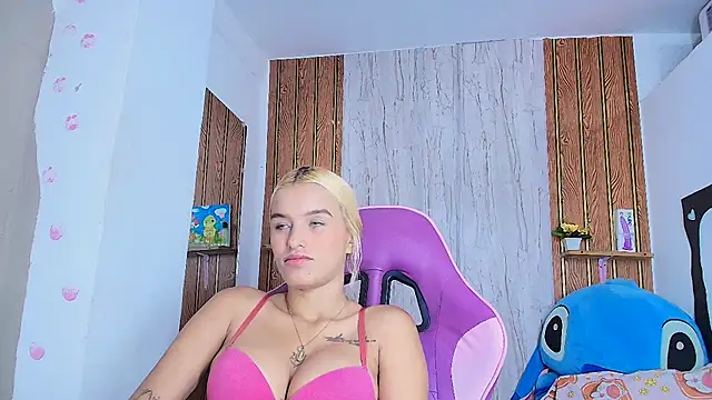 abigail sandoval online show from 14, 4, 2026