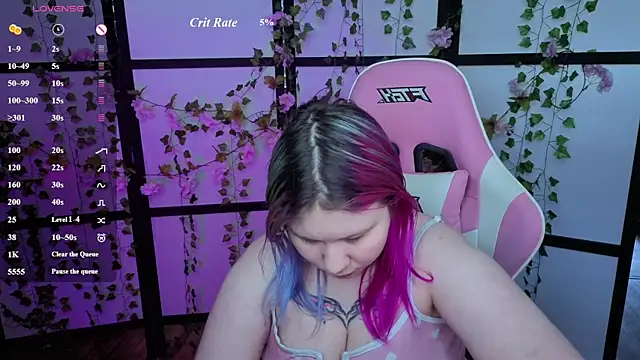 Snapshot of kitsune_little chatting on 28, 6, 2026 kitsune little online show from 28, 6, 2026
