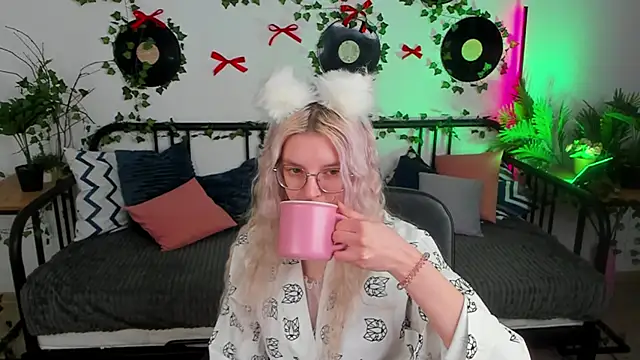 TiffanyPeachi online show from 26, 2, 2026