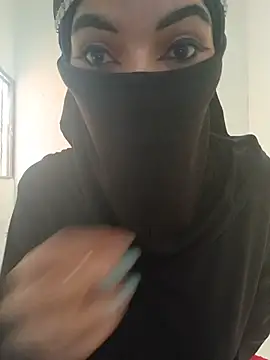 Snapshot of aminaa_ chatting on 14, 7, 2026 aminaa online show from 14, 7, 2026