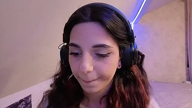 Snapshot of Blissmissataeses chatting on 3, 3, 2026 Blissmissataeses online show from 3, 3, 2026