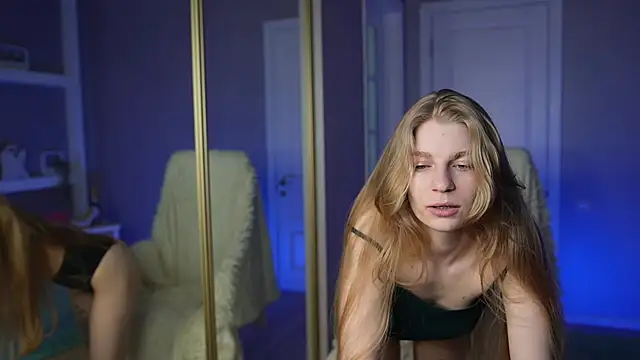 Snapshot of AlisMil chatting on 28, 2, 2026 AlisMil online show from 28, 2, 2026