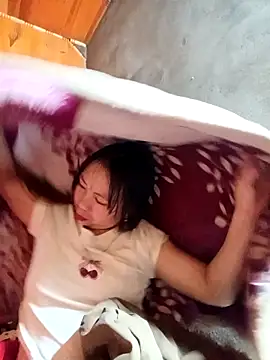 Snapshot of Pretty_girl_2 chatting on 28, 2, 2026 Pretty girl 2 online show from 28, 2, 2026