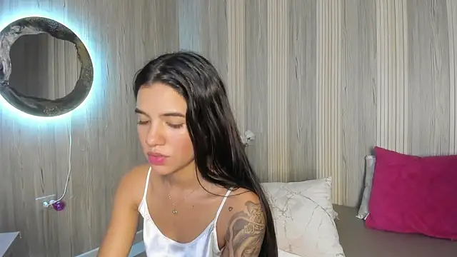 Snapshot of Isabellaa_Rosee chatting on 14, 6, 2026 Isabellaa Rosee online show from 14, 6, 2026