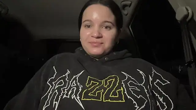 Snapshot of SoyOceanne chatting on 8, 4, 2026 SoyOceanne online show from 8, 4, 2026