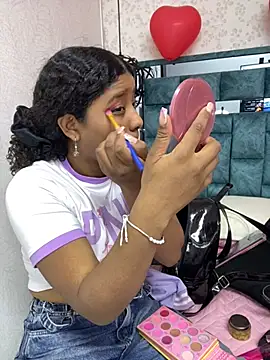 Snapshot of canelaa_sweet5 chatting on 3, 3, 2026 canelaa sweet5 online show from 3, 3, 2026