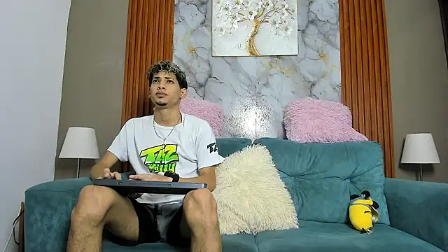 YOUNG BOYS HELL online show from 13, 3, 2026