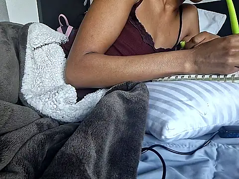 Cinnamonbunn online show from 26, 2, 2026