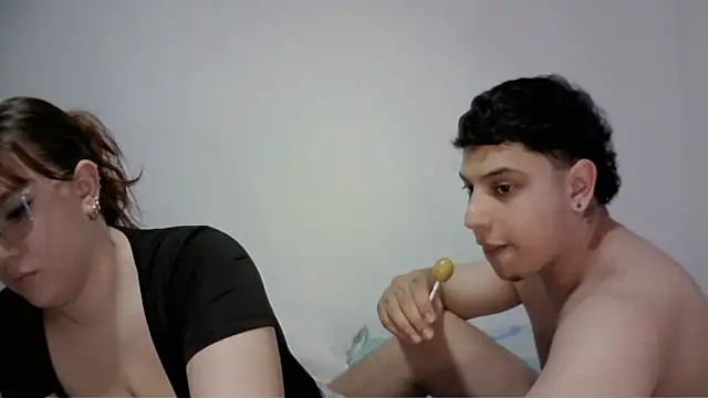 kandy couple1 online show from 22, 3, 2026