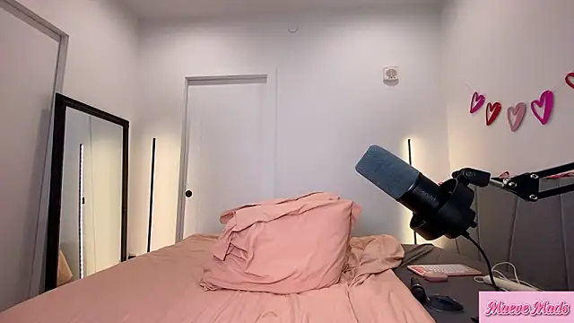 Snapshot of iammaeve chatting on 2, 3, 2026 iammaeve online show from 2, 3, 2026