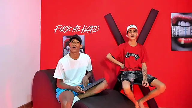 Snapshot of GREEN_BOYS chatting on 14, 2, 2026 GREEN BOYS online show from 14, 2, 2026