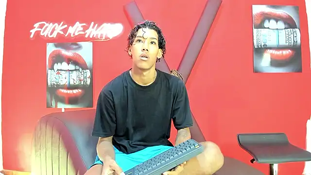 Snapshot of GREEN_BOYS chatting on 19, 2, 2026 GREEN BOYS online show from 19, 2, 2026