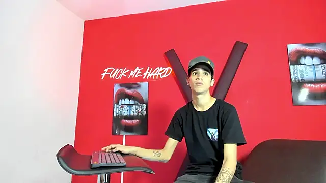 GREEN BOYS online show from 11, 3, 2026