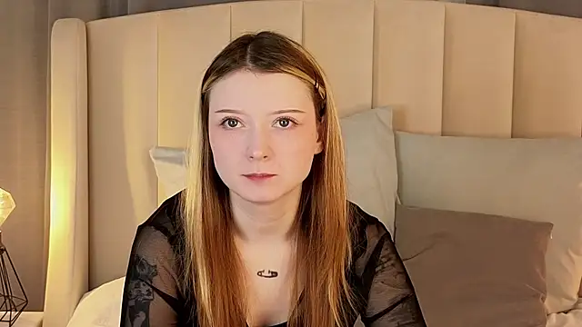 Snapshot of AlyssFrost chatting on 6, 5, 2026 AlyssFrost online show from 6, 5, 2026