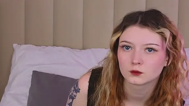 AlyssFrost online show from 16, 6, 2026