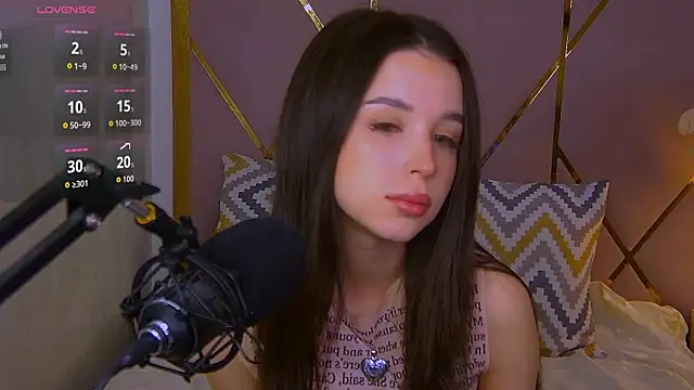 Snapshot of LanaLedger chatting on 17, 2, 2026 LanaLedger online show from 17, 2, 2026