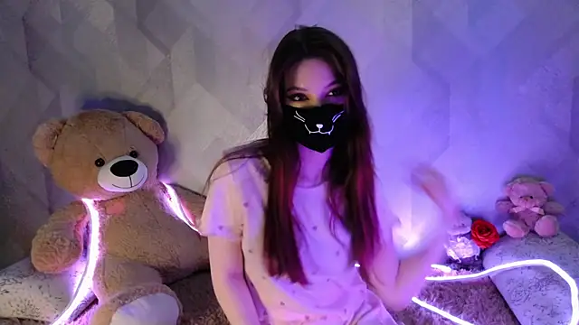 llonaMask online show from 27, 2, 2026