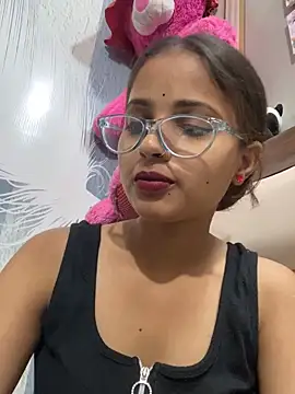 samayra1144 online show from 5, 5, 2026