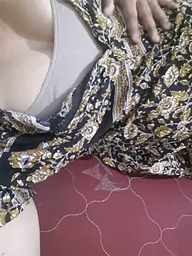 Snapshot of Tamil_Luckly_girl chatting on 2, 6, 2026 Tamil Luckly girl online show from 2, 6, 2026