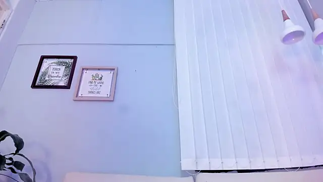 Amber Novoa online show from 16, 2, 2026