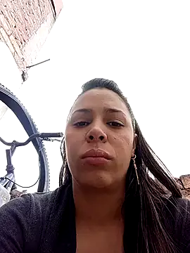 kiki milu online show from 7, 4, 2026