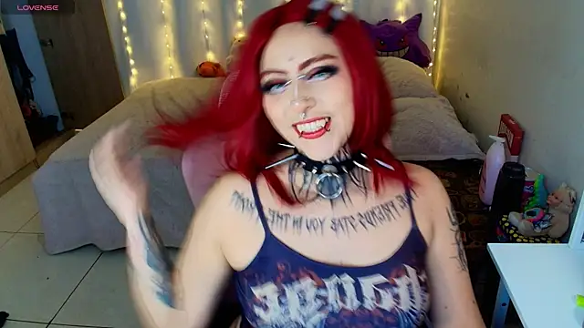 Snapshot of maliciaXpoison chatting on 30, 4, 2026 maliciaXpoison online show from 30, 4, 2026