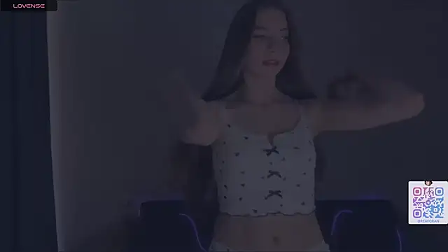 AmandaBales online show from 17, 4, 2026