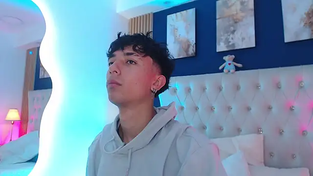 Aiden Rivers  online show from 7, 4, 2026