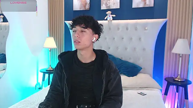 Snapshot of Aiden_Rivers_ chatting on 17, 6, 2026 Aiden Rivers online show from 17, 6, 2026